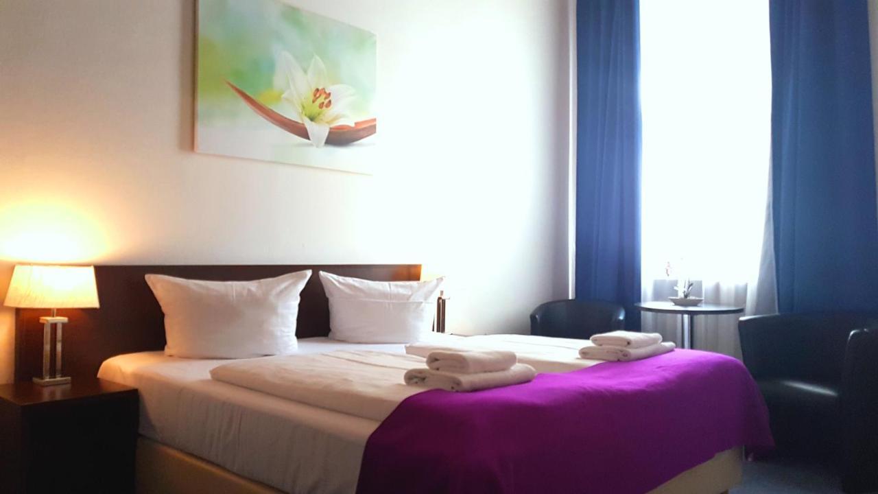Hotelpension Margrit Берлин Экстерьер фото