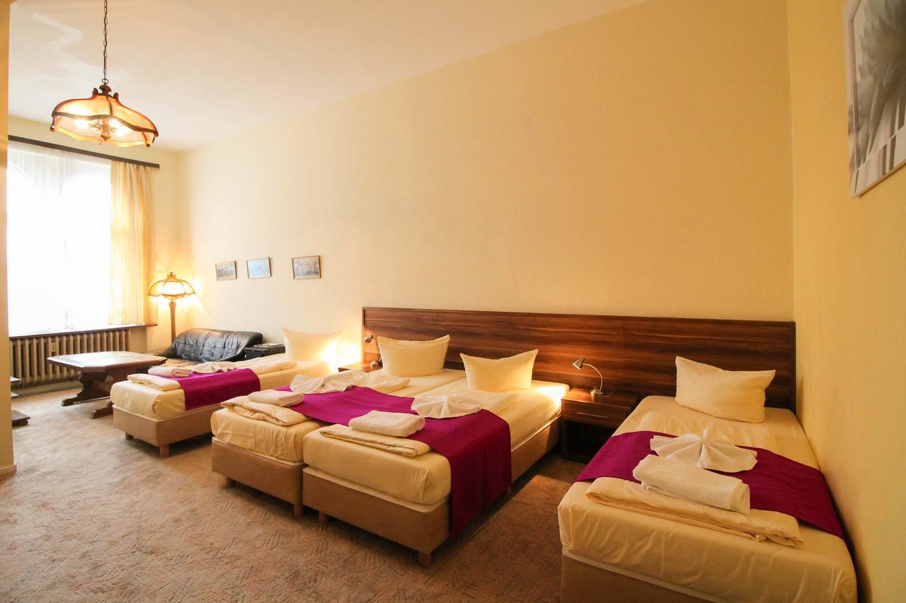 Hotelpension Margrit Берлин Экстерьер фото