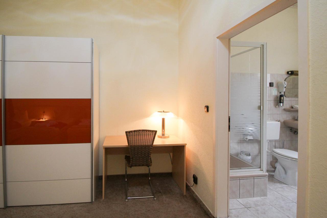 Hotelpension Margrit Берлин Экстерьер фото