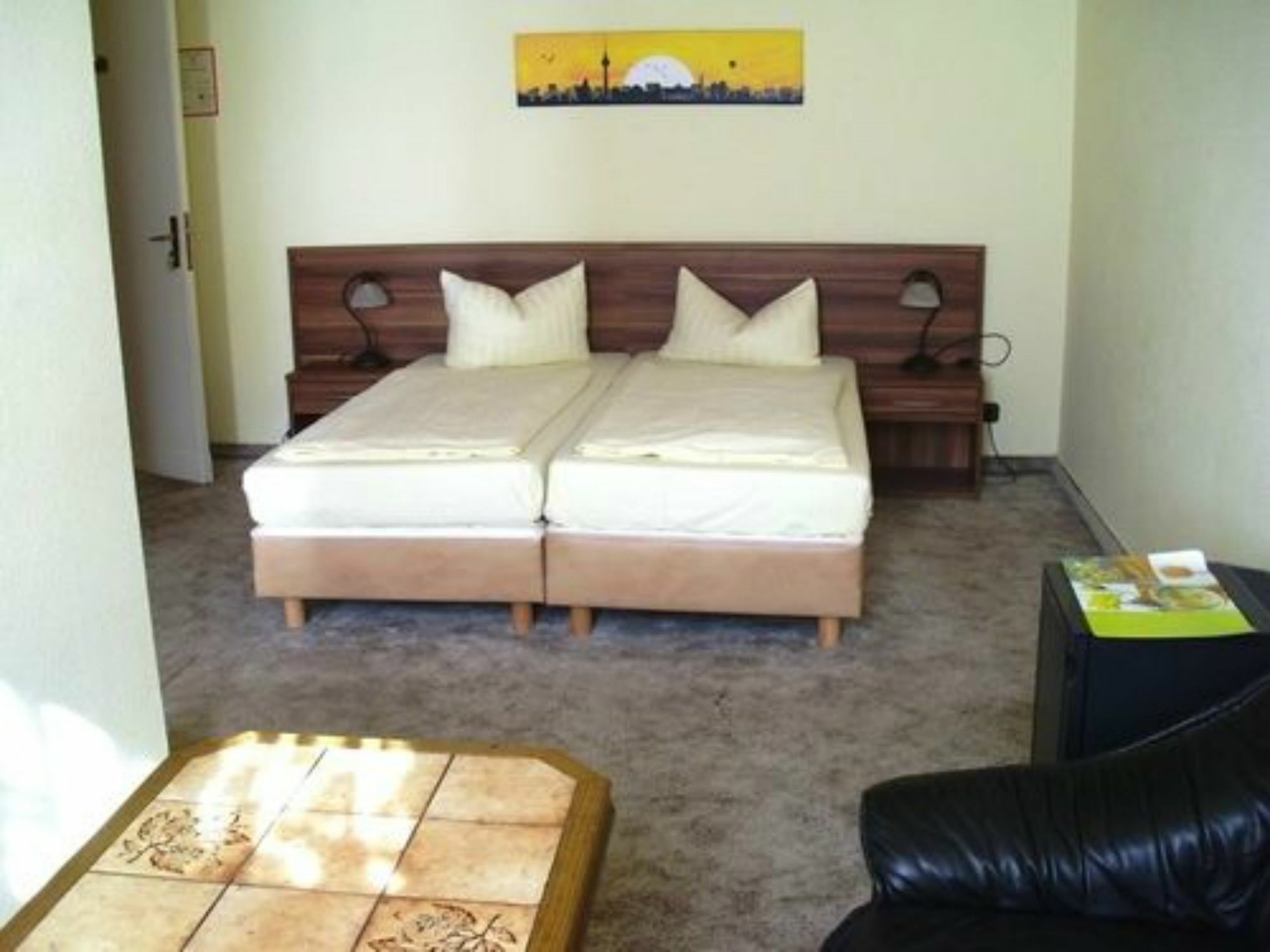 Hotelpension Margrit Берлин Экстерьер фото